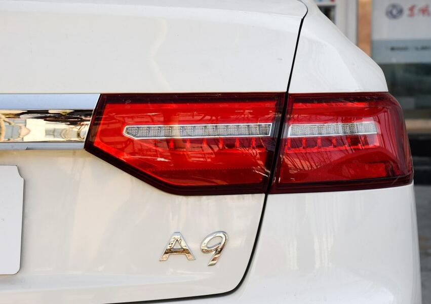 被車標害慘的豪車，檔次不輸帕薩特，一路跌至不足15萬，就沒人買