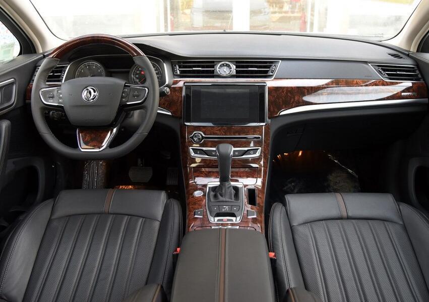 被車標害慘的豪車，檔次不輸帕薩特，一路跌至不足15萬，就沒人買