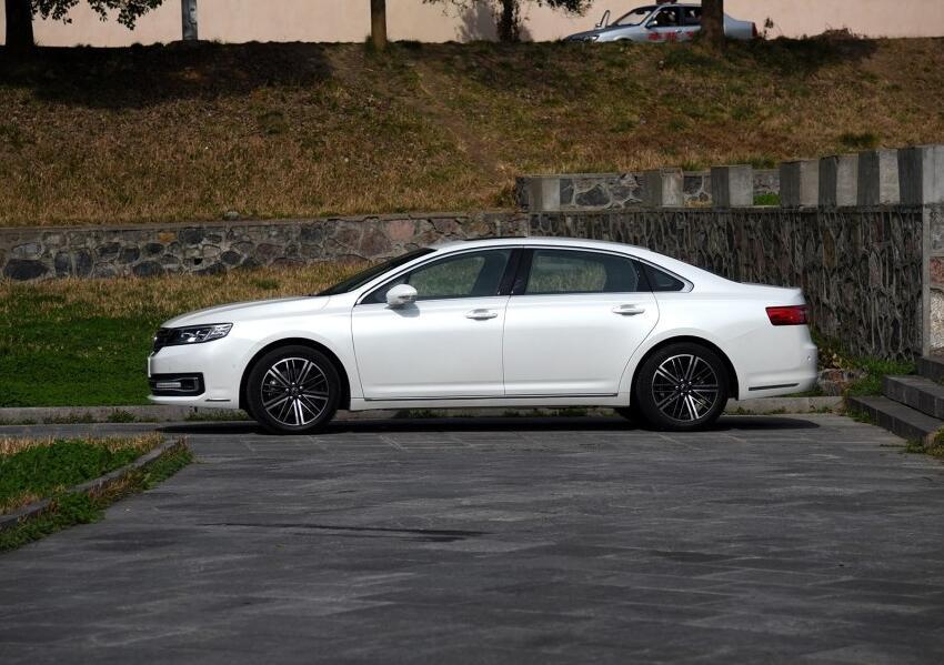 被車標害慘的豪車，檔次不輸帕薩特，一路跌至不足15萬，就沒人買