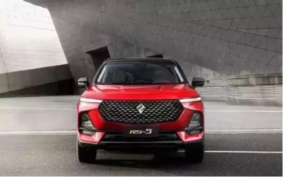 這么土的車標終于換了，寶駿這款車是開竅了，這個車標相當贊