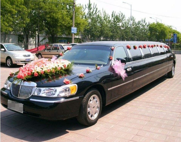 過年回家看到這5款車標汽車，請躲遠點！不然賣房子可能都不夠賠