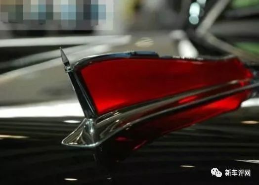 全球比較有“價(jià)值”幾個(gè)車標(biāo)，價(jià)值估計(jì)達(dá)到500億，有一個(gè)來自中