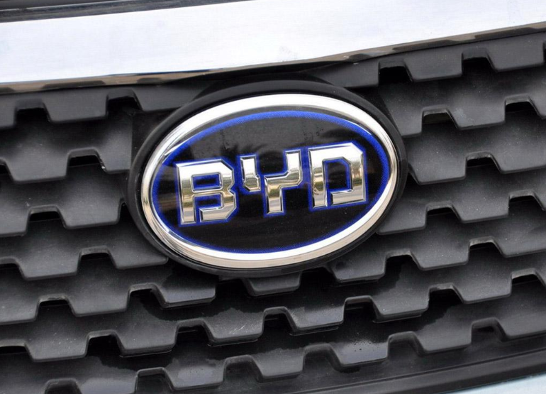 被玩壞的5個“比亞迪”車標！看完后，車友揚言：比奔馳還好看！