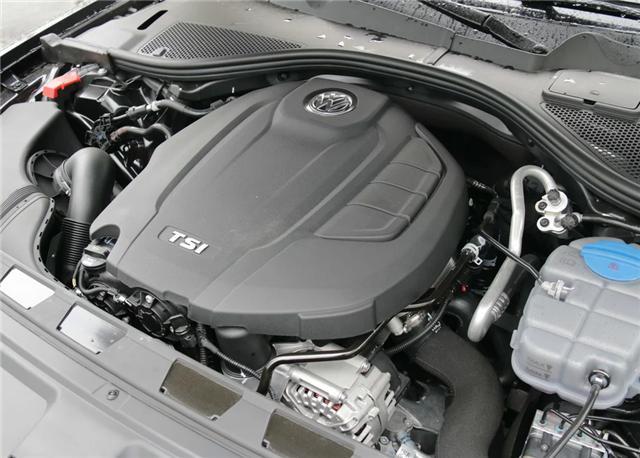 又一豪車被車標拖后腿！品質超寶馬5系，跌至26.8萬，卻無人問津