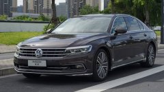 車標下的字母，第二輛擁有大