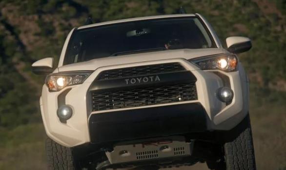 豐田的9種車標，牛頭標鬼面標都有，認識五種已經很厲害了！