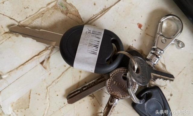 國產較暢銷七座車，車標國人較愛，敢跟豪車掰手腕！