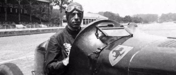 勞斯萊斯車標背后，竟有一段凄美的愛情。