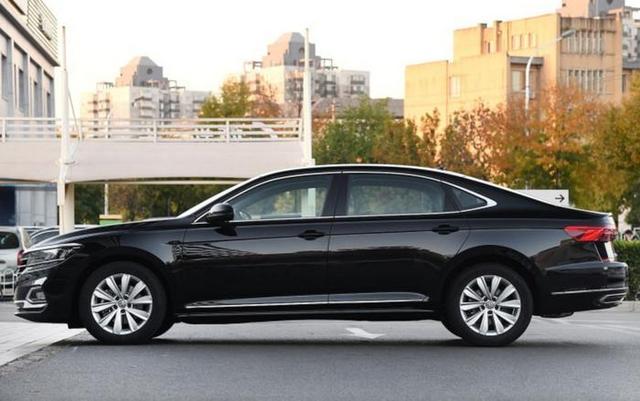 “車標下帶字母”的大眾要火！2個月狂銷3萬臺，16萬就能入手