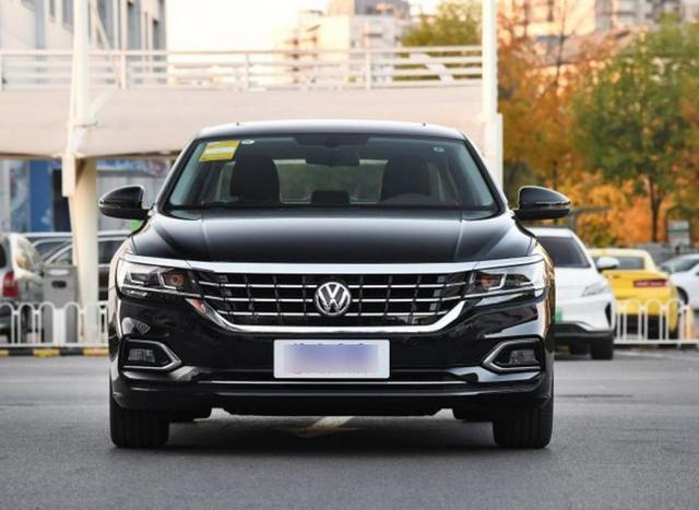 “車標下帶字母”的大眾要火！2個月狂銷3萬臺，16萬就能入手