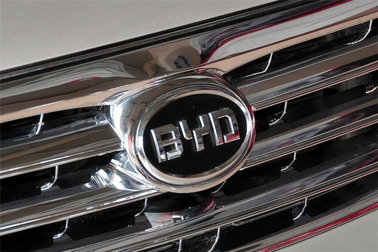 網(wǎng)友吐槽較慘的5個車標，第五個一點也不走心，難怪沒人買！