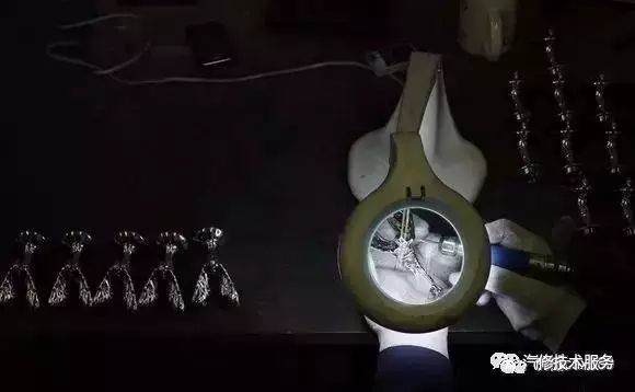 瘋了吧！一個車標竟然要20多萬！！