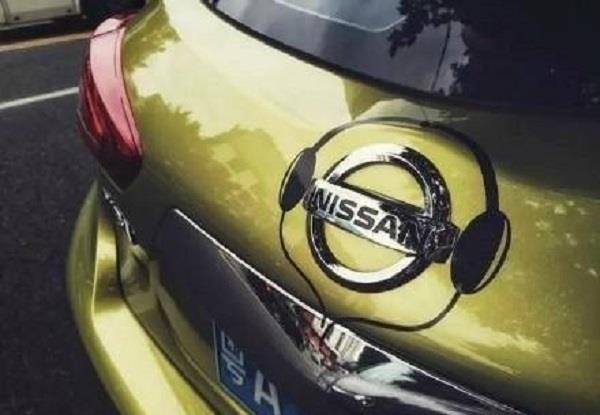 車標太無聊？只要不怕被罰的可以考慮這么干！