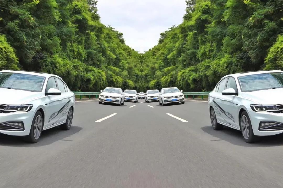 這款車除了LOGO和以前一樣，別的都變了