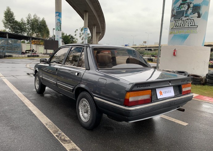 廣州唯一一臺標志505，致敬老車標志旗艦