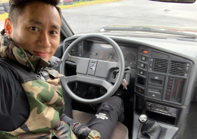 廣州唯一一臺標志505，致敬老車標志旗艦