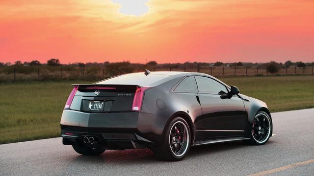 路上遇見這些車尾標志的車，不要輕易超車了，都不是好惹的主