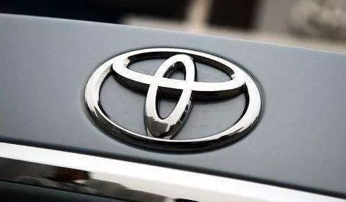 時隔30年豐田再換車標，這新LOGO能晃瞎你！