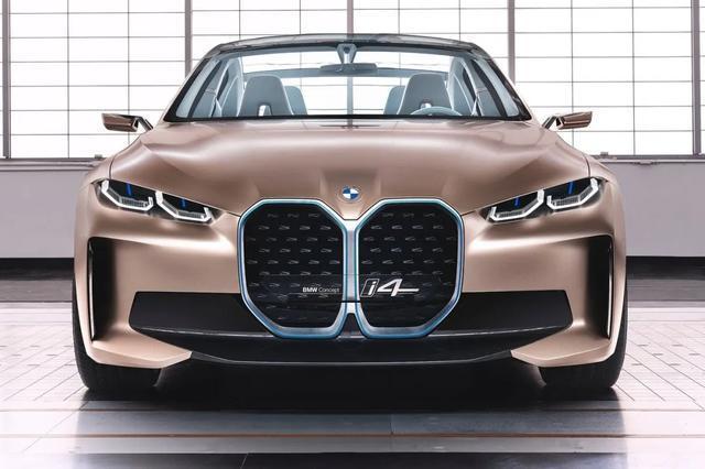 別看不起國產(chǎn)車標了！保時捷舊logo還不如寶駿，寶馬的舊車標更丑