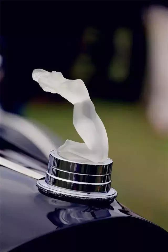 時代變遷丨盤點難得一見的汽車標志（驚喜在較后）