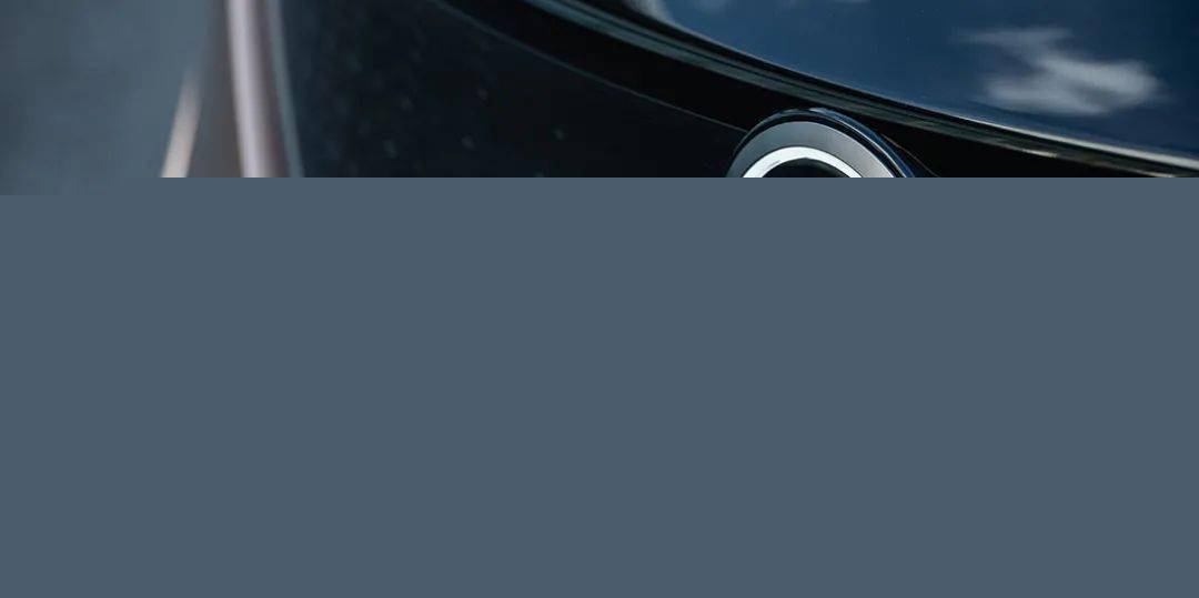 日產汽車啟用新logo！