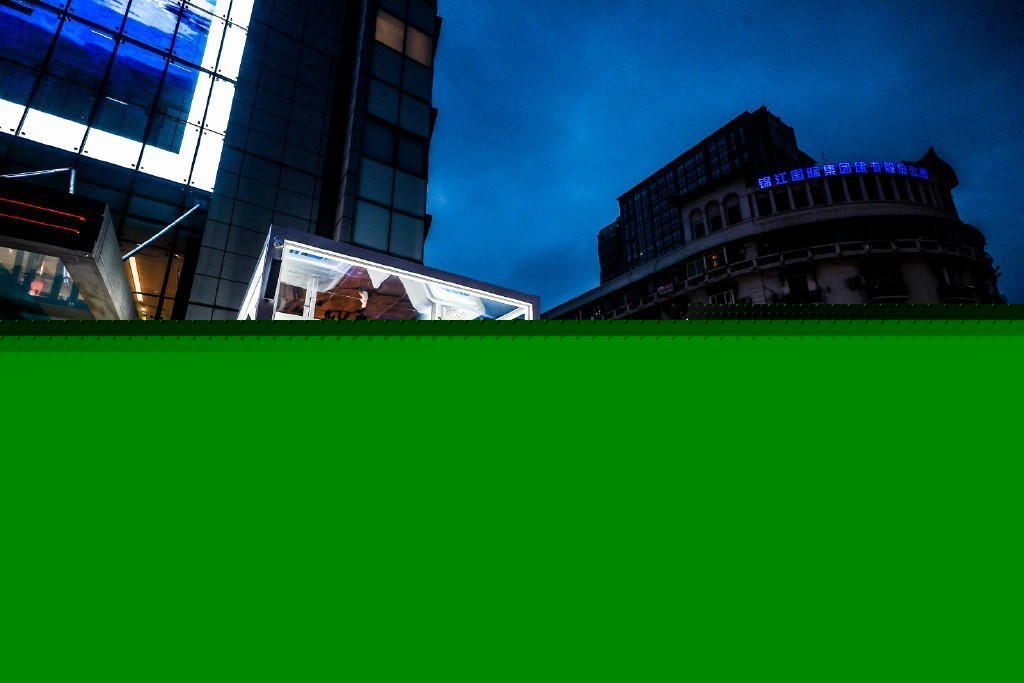 五菱汽車煥新，迎來(lái)全新銀色車標(biāo)LOGO