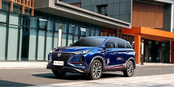         新LOGO更顯高級，長安汽車新LOGO喜歡嗎？