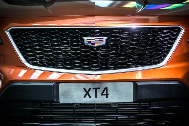 別看不起國產車標！寶馬的舊車標更丑，保時捷舊logo甚至不如寶駿