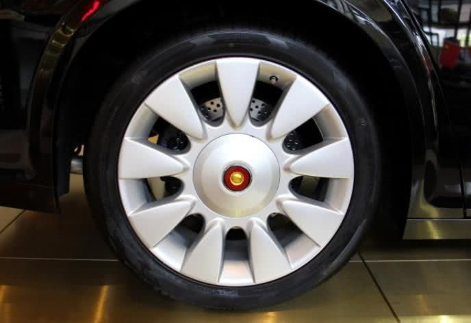 紅旗變酒杯，國車換logo為革新，網友：沒了經典哪還有信仰？