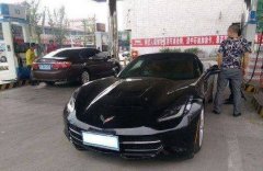 這輛車的車標，看起來還是挺