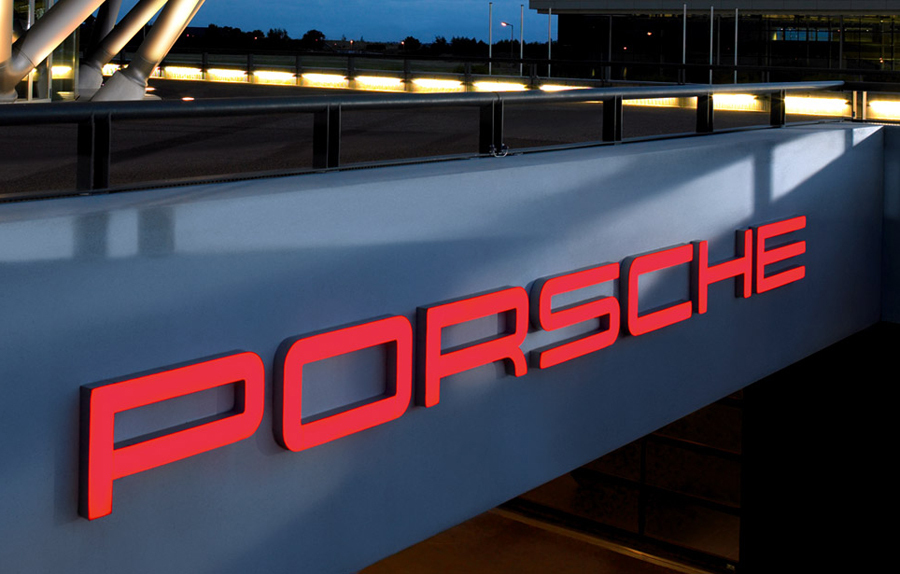 保時捷車標logo設計背后的內涵