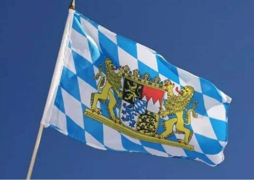 “看車先看標”這些換過車標的車企，你見過它們原來的樣子嗎？