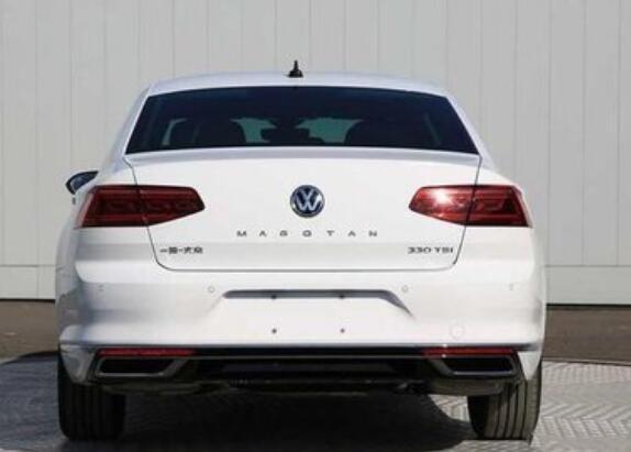 12月上市的大眾車，標志下面帶字母，這次不怕雅閣凱美瑞了