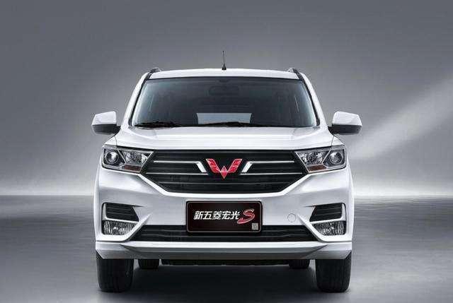 你的神車(chē)LOGO換色了！上路別認(rèn)錯(cuò)了，五菱全新銀標(biāo)亮相