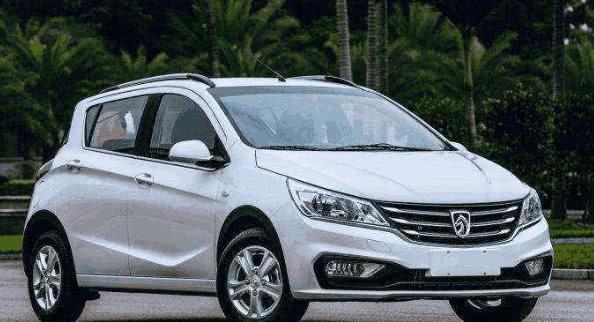 用馬做LOGO的五大品牌, 第四拖后腿, 較后一款設計師要被罵到下崗