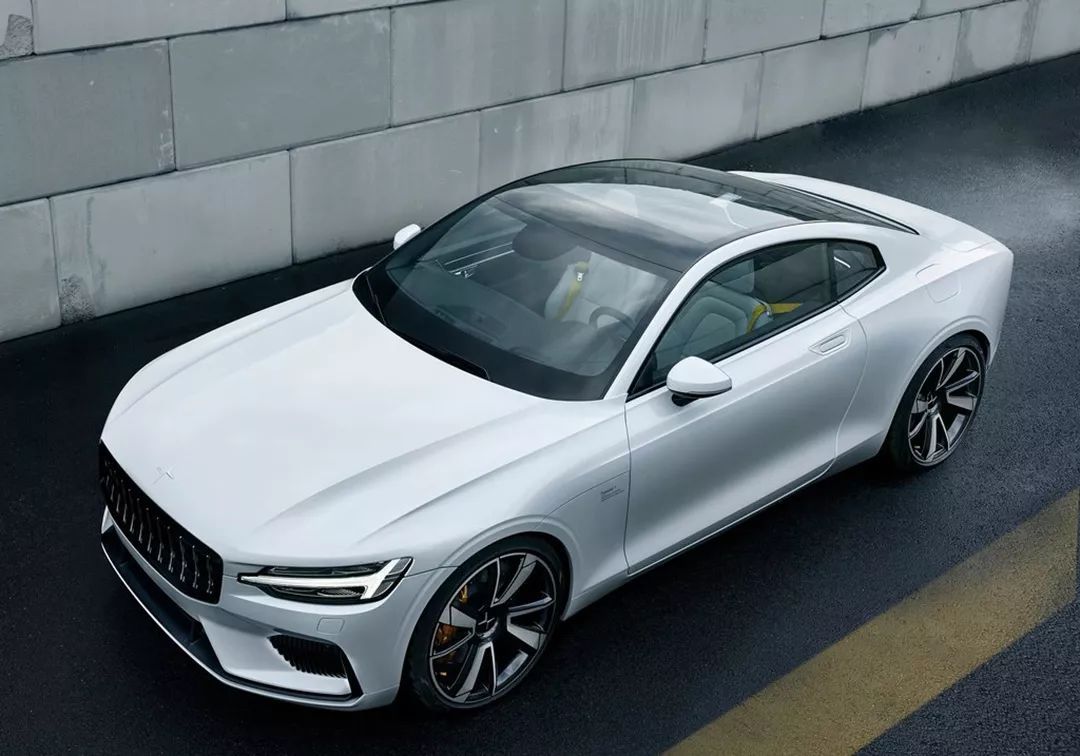 性能炸裂，來頭嚇人！但是99%的人連這車標志都認不得…