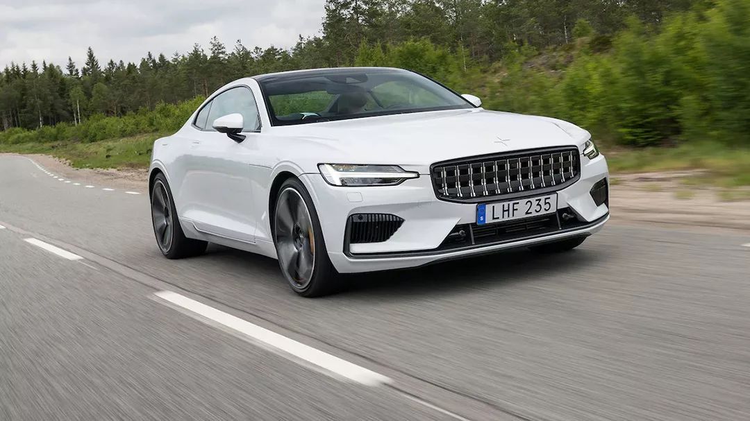 性能炸裂，來頭嚇人！但是99%的人連這車標志都認不得…