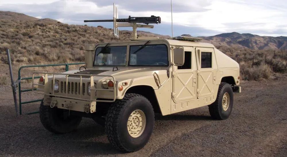 「越野之王」悍馬汽車攜新 LOGO 回歸！