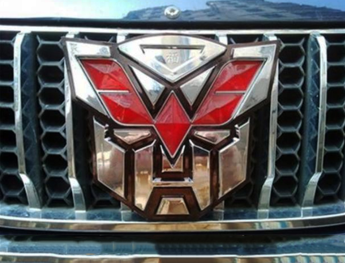 被“玩壞”的6個汽車車標！看到較后一個，車友：真的太有才了！