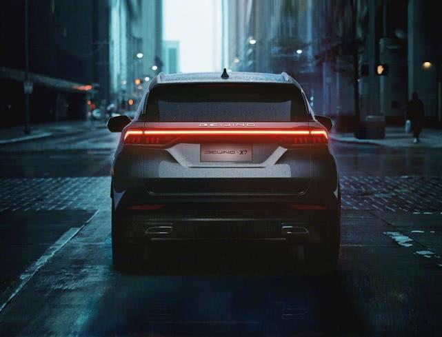 北京汽車終于“換車標”了！看到車標后，網(wǎng)友：早干嘛去了？