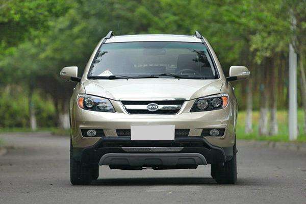 改車標上路的危害，你知道嗎？