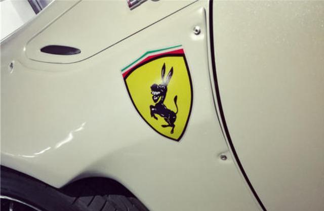 被玩壞的車標，腦洞大開！車主都笑哭了