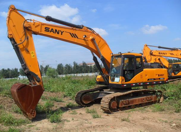 較讓奔馳頭疼的中國(guó)車企，車標(biāo)和奔馳標(biāo)太像，奔馳告了5次都落敗