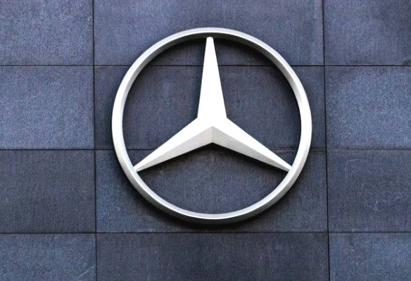 較讓奔馳頭疼的中國(guó)車企，車標(biāo)和奔馳標(biāo)太像，奔馳告了5次都落敗