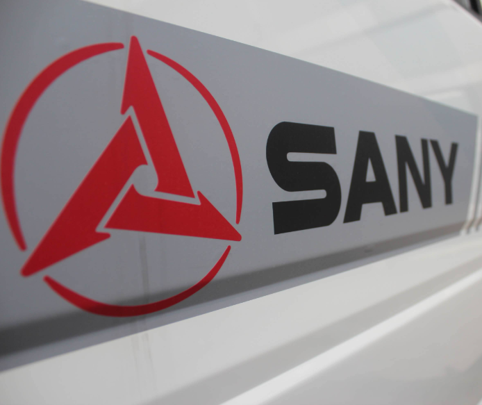 較讓奔馳頭疼的中國(guó)車企，車標(biāo)和奔馳標(biāo)太像，奔馳告了5次都落敗