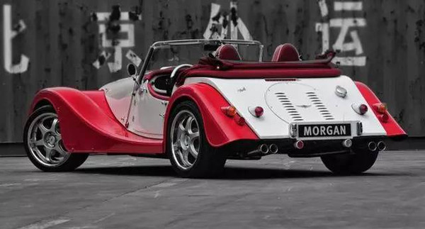 這幾款車車標看起來很低調但絕不好惹！