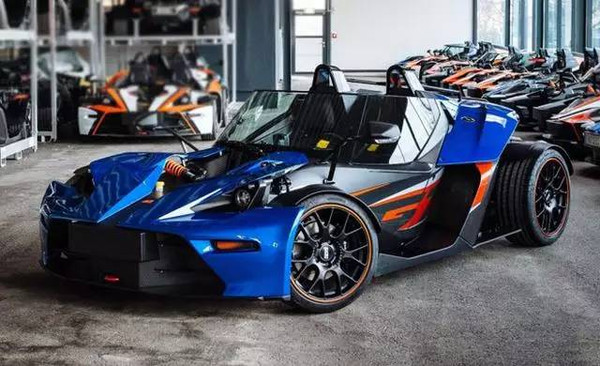 這幾款車車標看起來很低調但絕不好惹！