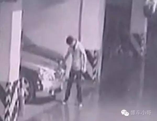 偷個標判十年天價車標有多貴？