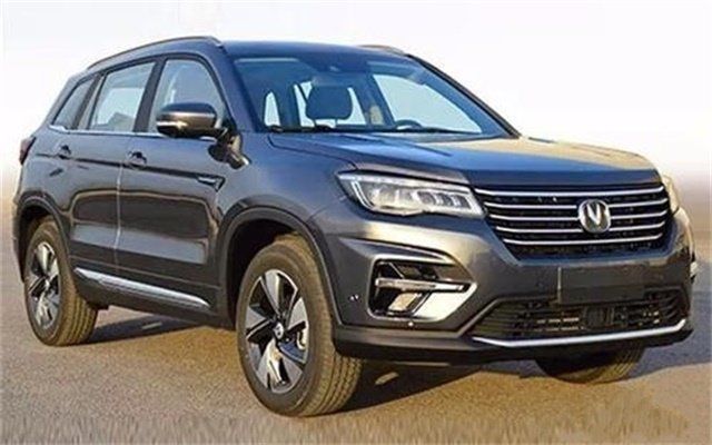 長安這車被嘲諷為山寨車，去掉字母車標(biāo)后，比寶馬X6都帶勁