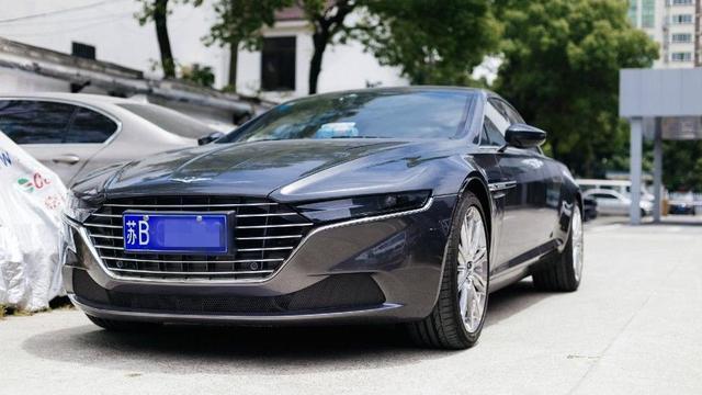 以為過去一輛蒙迪歐，結果發現車標不認識，比勞斯萊斯還貴！